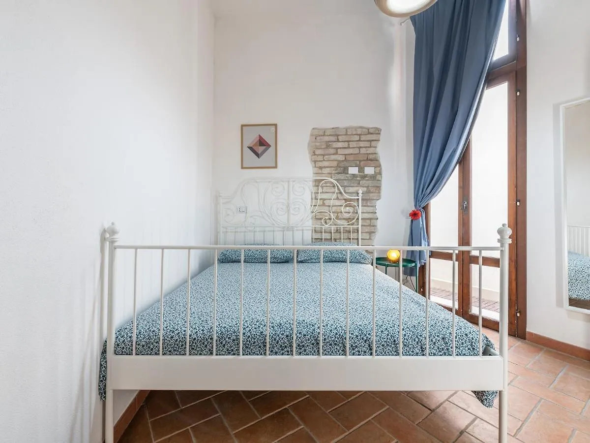 Дом отдыха Santa Margherita House Кальяри Италия